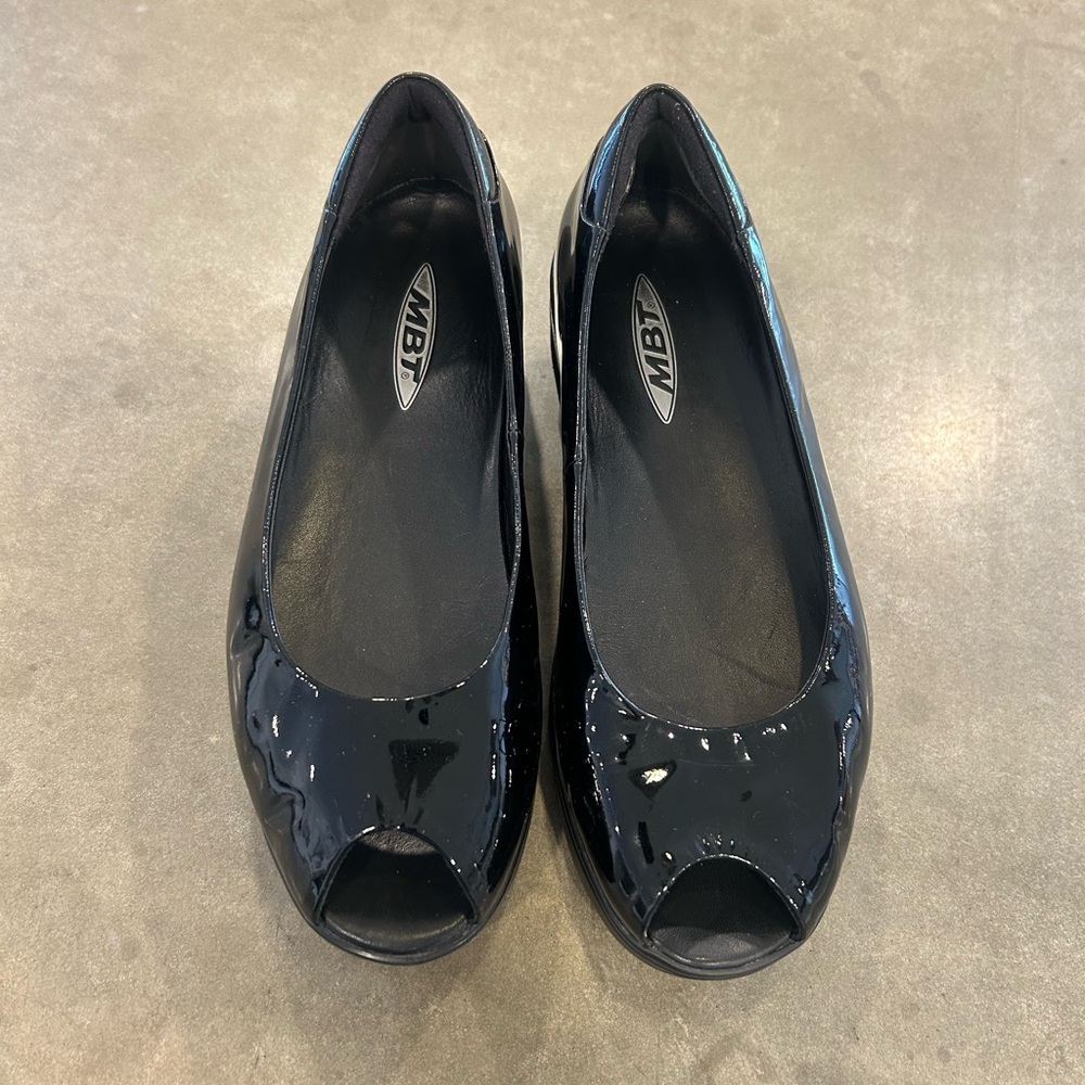 MBT Black Patent Leather Flats Versatile Loafers